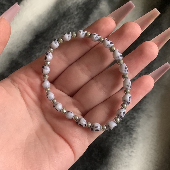 Scull Bracelet - Picture 2 of 4